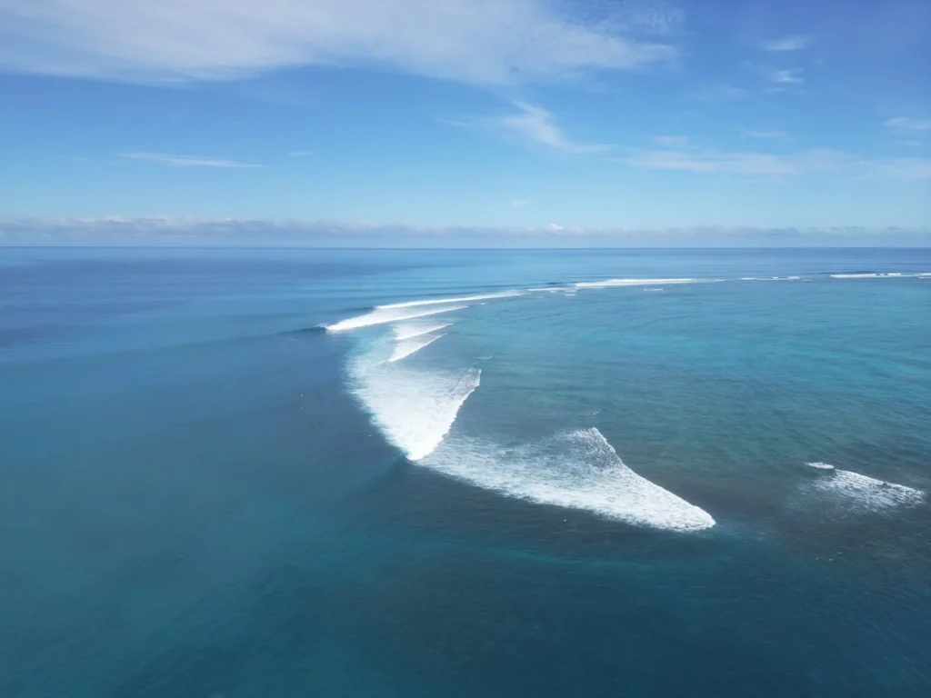 Telescopes surf break Mentawai Islands from Nasara Resort