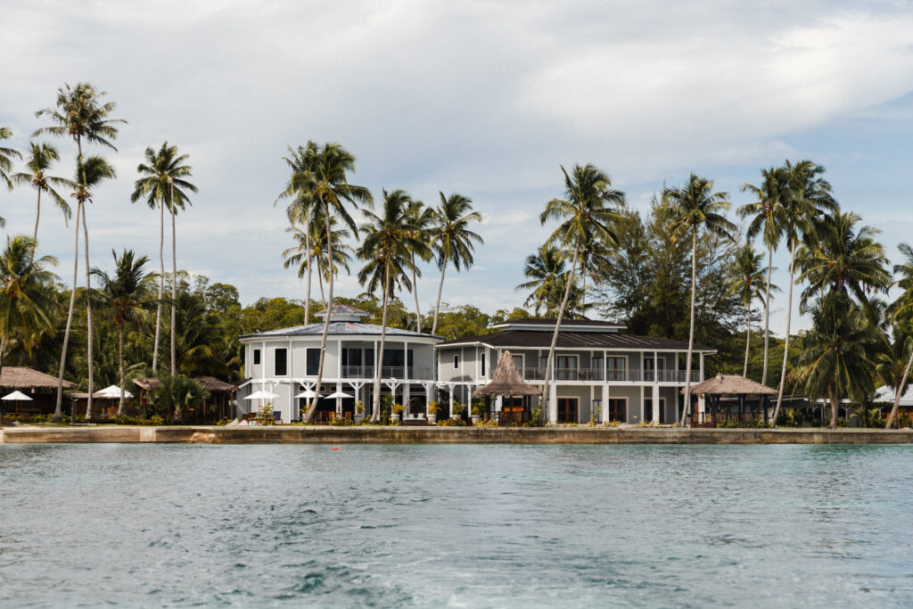 Nasara Resort Mentawai — luxury beachfront resort for families couples and surfers